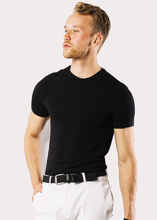 Black-T-shirt